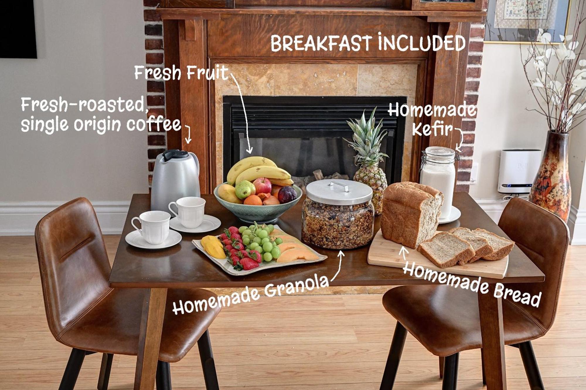 Welcome Home! Acores Bed & Breakfast Toronto Eksteriør billede